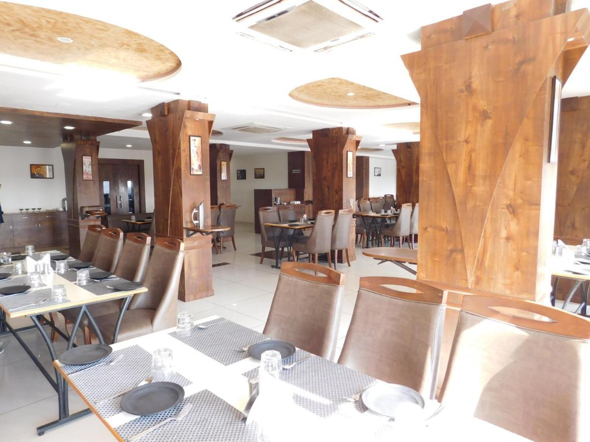 Hotel Shiva Club And Resort Mundra Luaran gambar